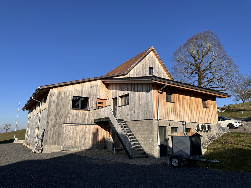 Komplette Ansicht des Biohof-Gebäudes